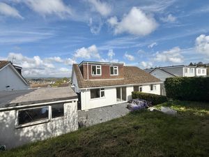 Photo 17- click for photo gallery